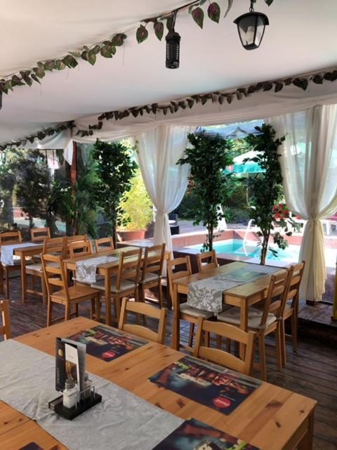 Suzana Garden Hotel Venus Exterior photo